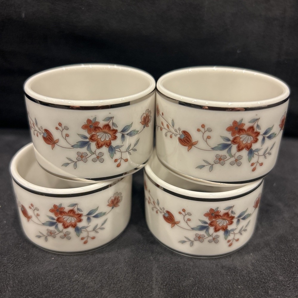 Noritake ADAGIO Japan Napkin Rings - Set of Four